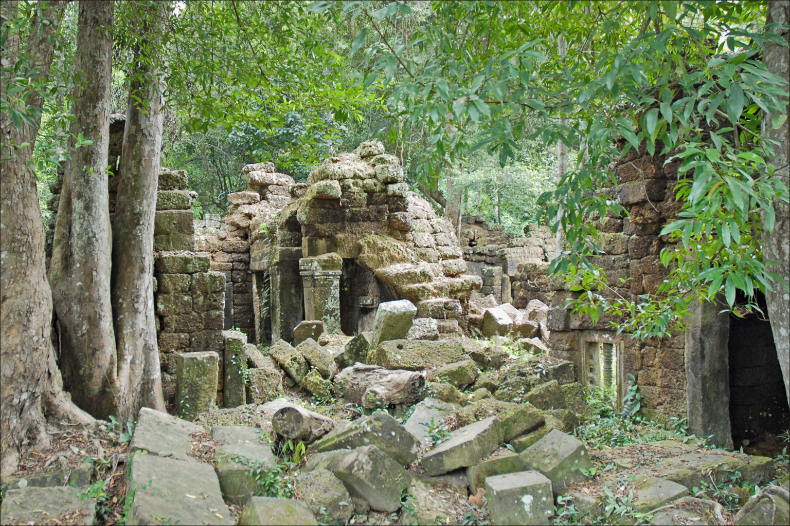 Phnom Kulen (ភ្នំគូលែន), Cambodia