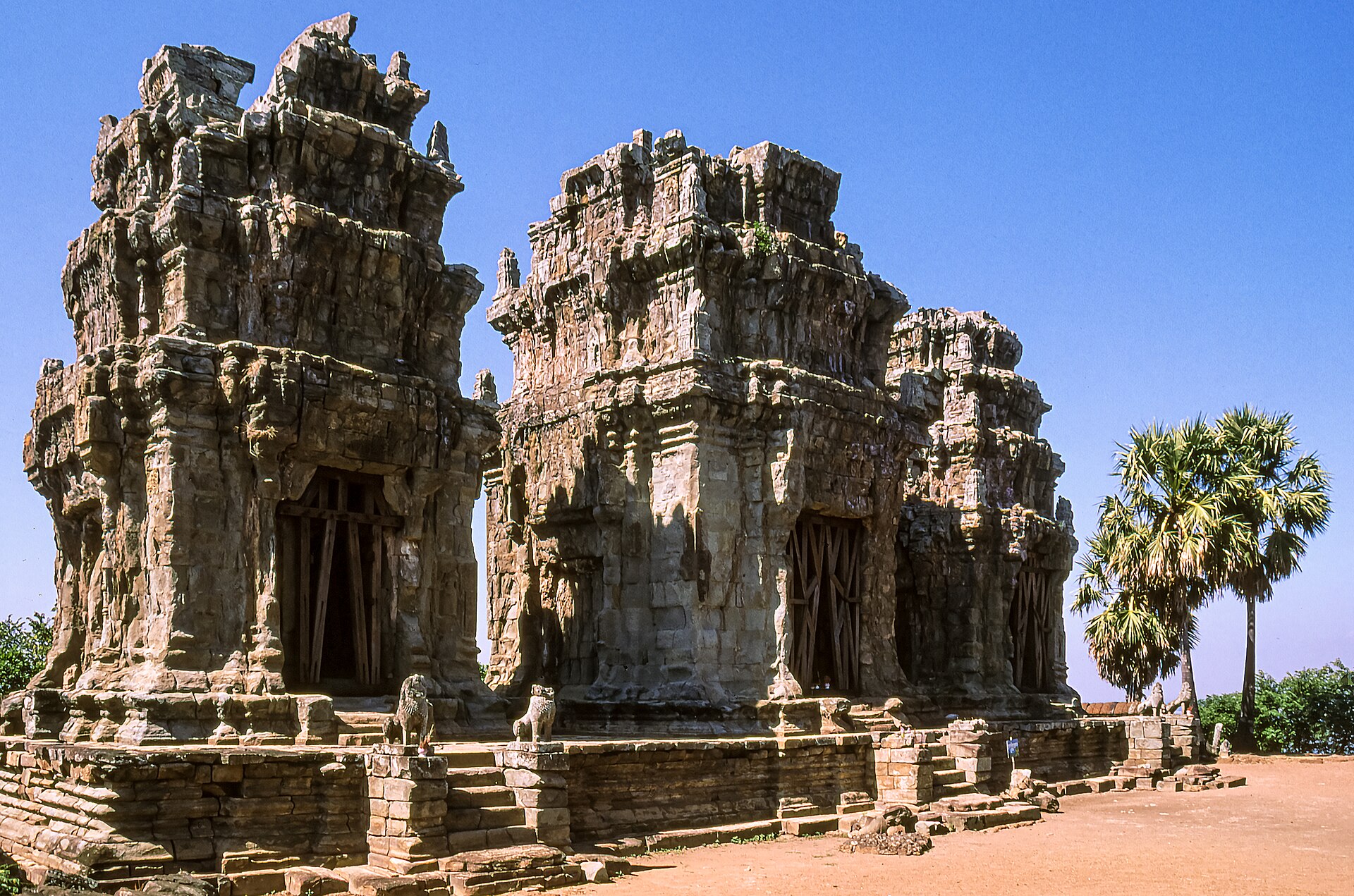 Phnom Krom (ភ្នំក្រោម), Cambodia