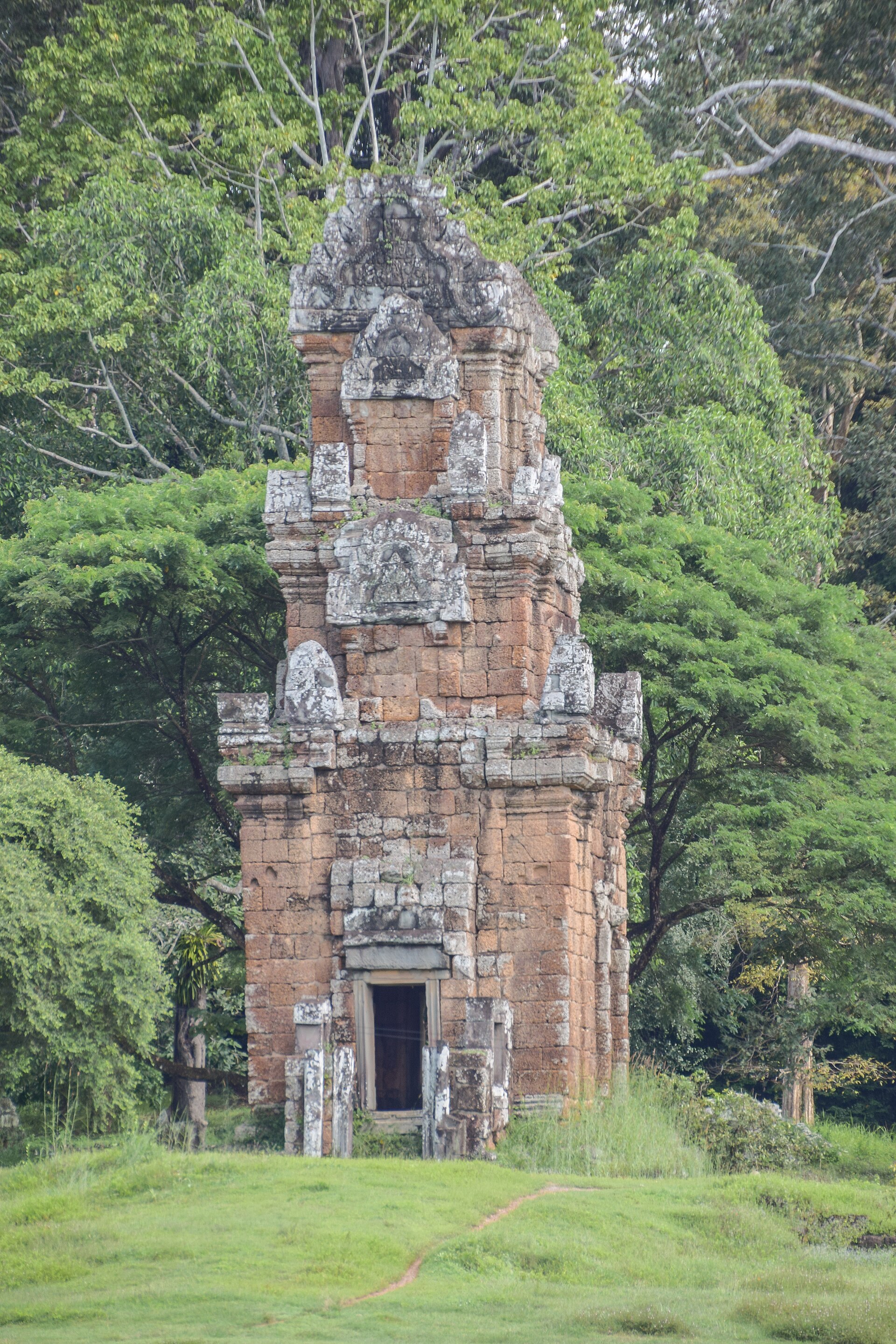 Prasat Suor Prat (ប្រាសាទសួរព្រ័ត), Cambodia