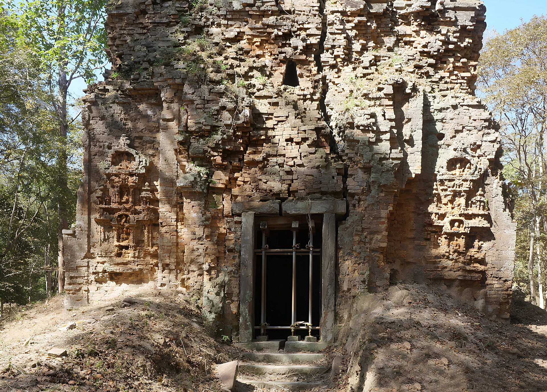 Sambor Prei Kuk (សំបូរព្រៃគុក), Cambodia