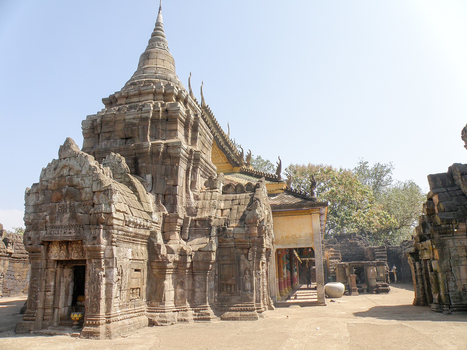 Wat Nokor Bachey (វត្តនគរបាជ័យ), Cambodia